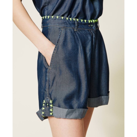 TWIN SET Shorts ricamo