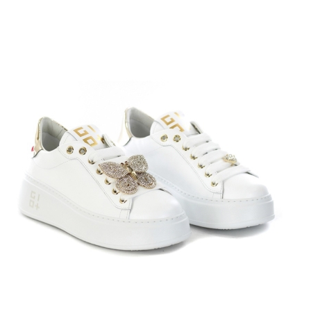 GIO + sneakers farfalla
