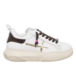 GIO + Sneakers